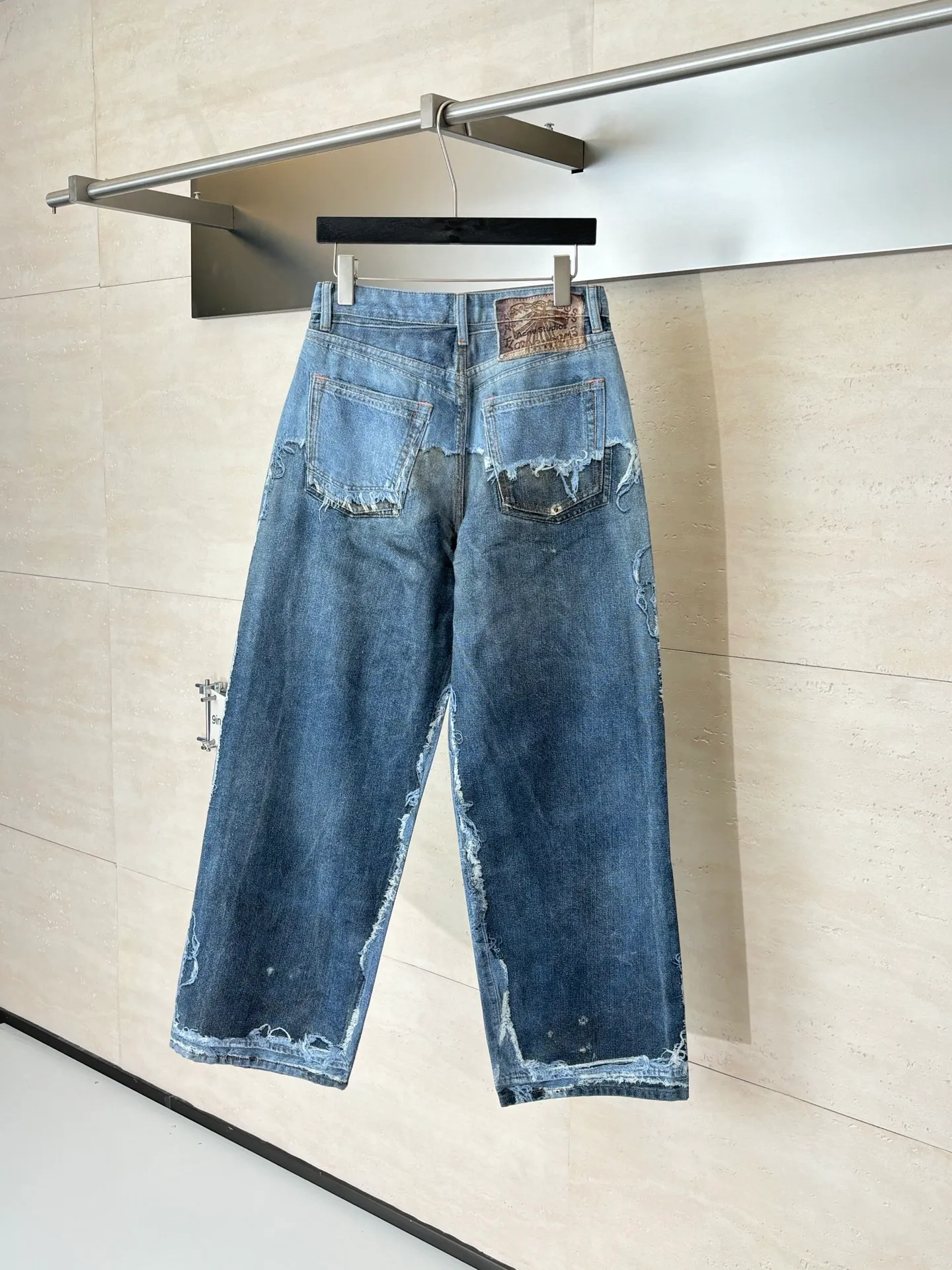 Acne Studio “ 、 ” ， ， Trompe-l'oei ， “ 、 ” ， 100% ， ， ； 、 、 Acne Studios Size：S/M/L/XL